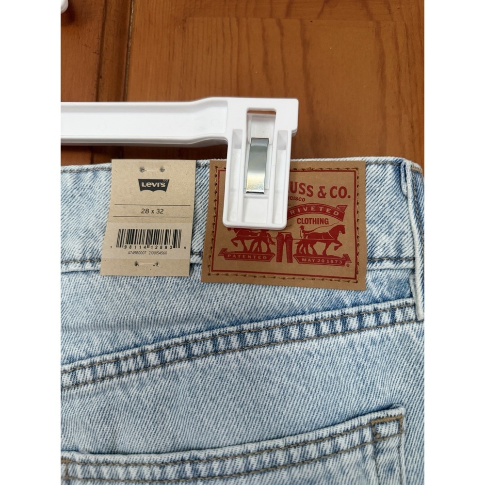 Women's Levi's Superlow Loose Straight Leg Jeans Light Blue Wash 28 X 32 NWT - Picture 12 of 13